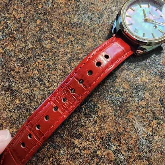 Fossil brand Limited Edition Chinese New Year, Year of The Dragon Women's Watch - Picture 2 of 7